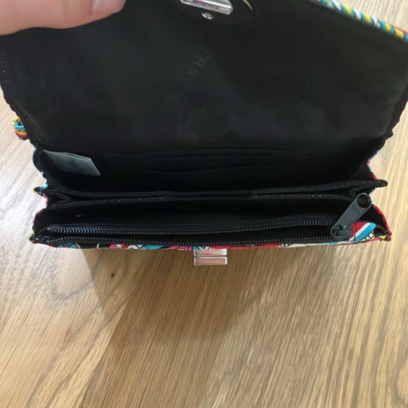 Vera Bradley Women's Parisian Paisley Turn Lock Envelope Short Wallet Wristlet - Picture 7 of 10